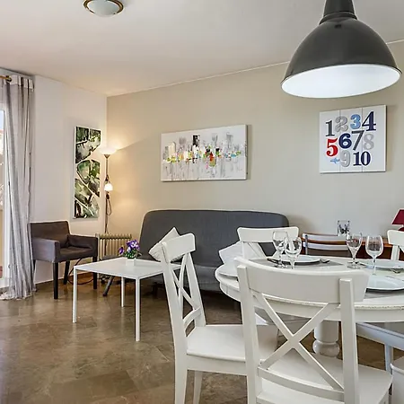 Apartman Urbanizacion Catamaran